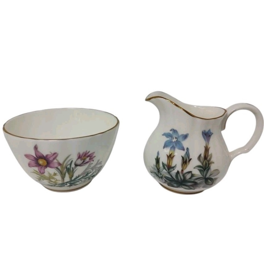 Royal Worcester China Cream Sugar Set Ribbed Floral England 1970s Two Pieces - Picture 7 of 12